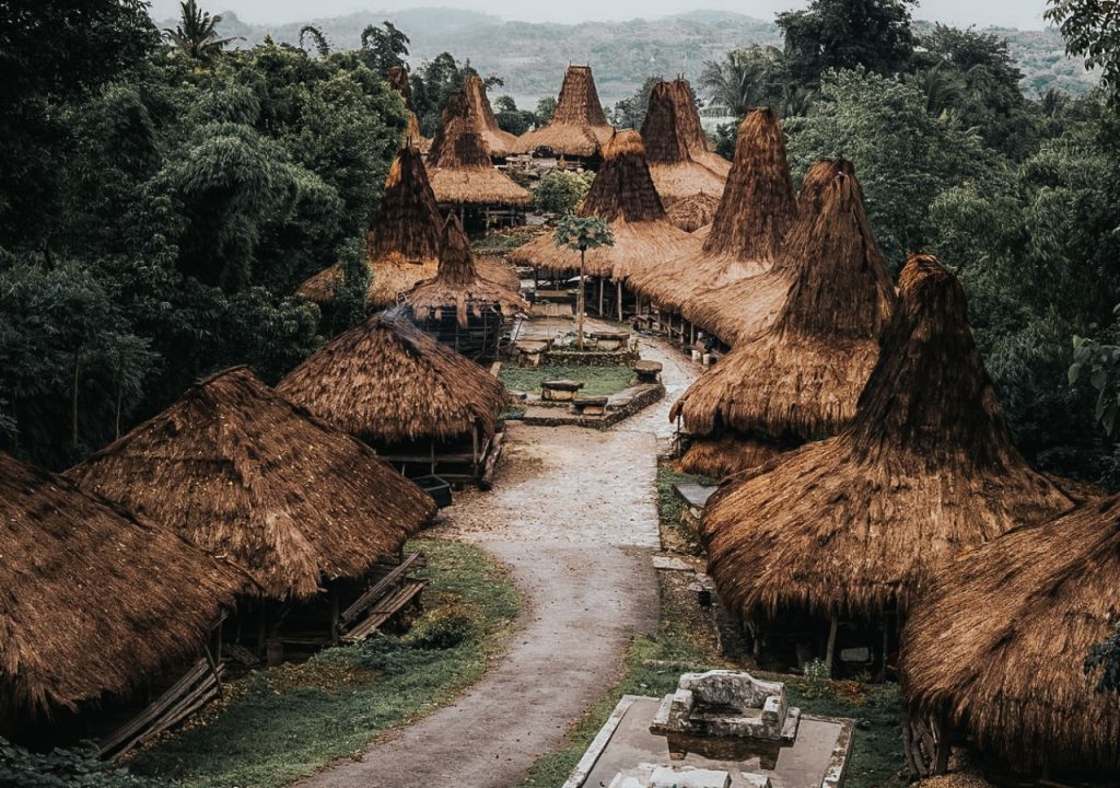 Sumbanese Traditional House 🛖 The Beauty and Significance