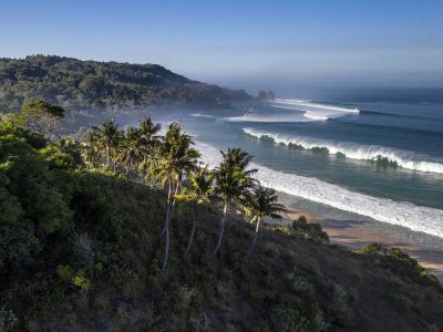 Explore Sumba Island Indonesia luxury tours nihi sumba hotel / Sumba sustainable paradise